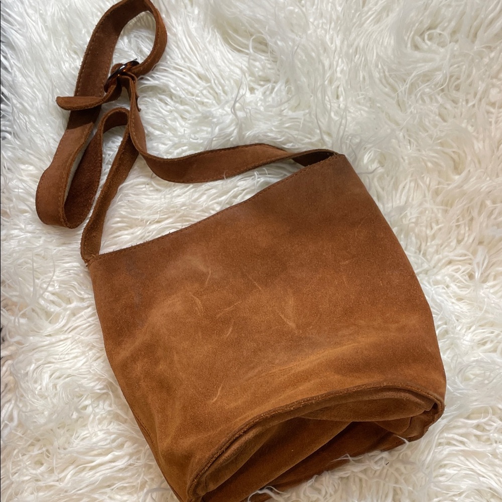 Urban Outfitters Tan Suede Hobo Bag - Picture 4 of 7